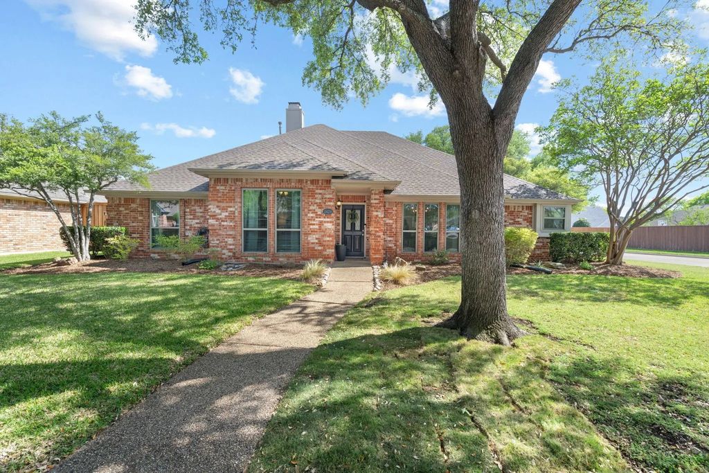 2424 Bowie Drive, Plano