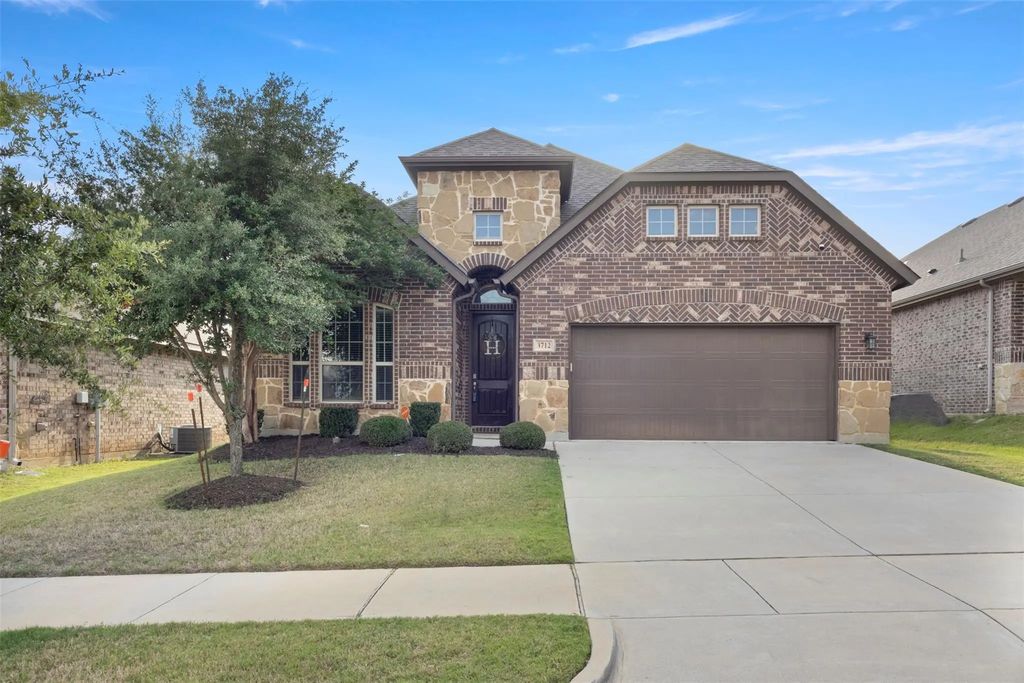 3712 Harbour Mist Trail, Denton