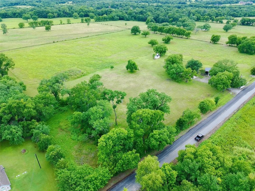 3821 County Road 177, Anna