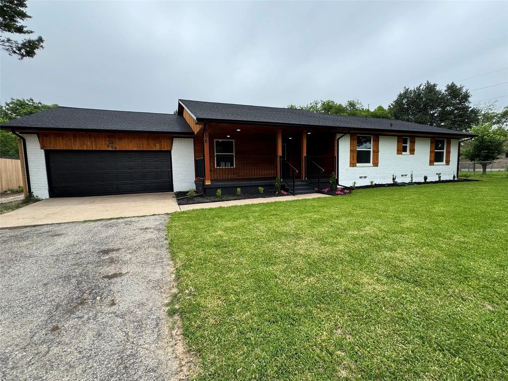 806 Jungle Drive, Duncanville