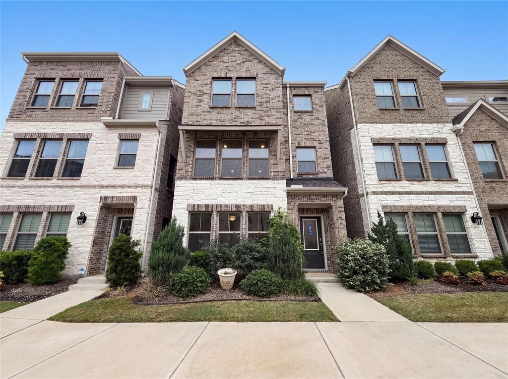 217 Cassandra Court, Euless