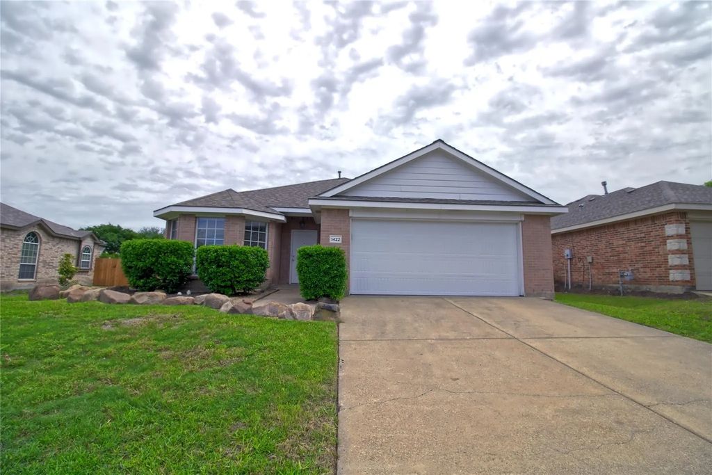 1422 Fairfield Drive, Forney