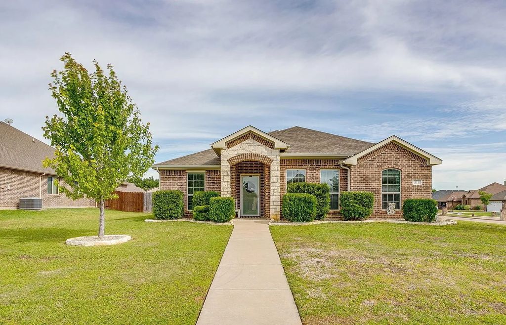 811 Carmen Ana Avenue, Grandview