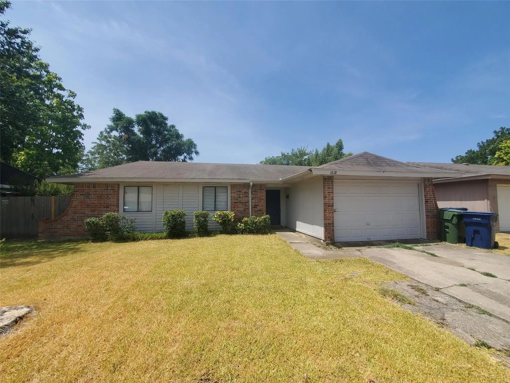 1618 Meridian Way, Garland