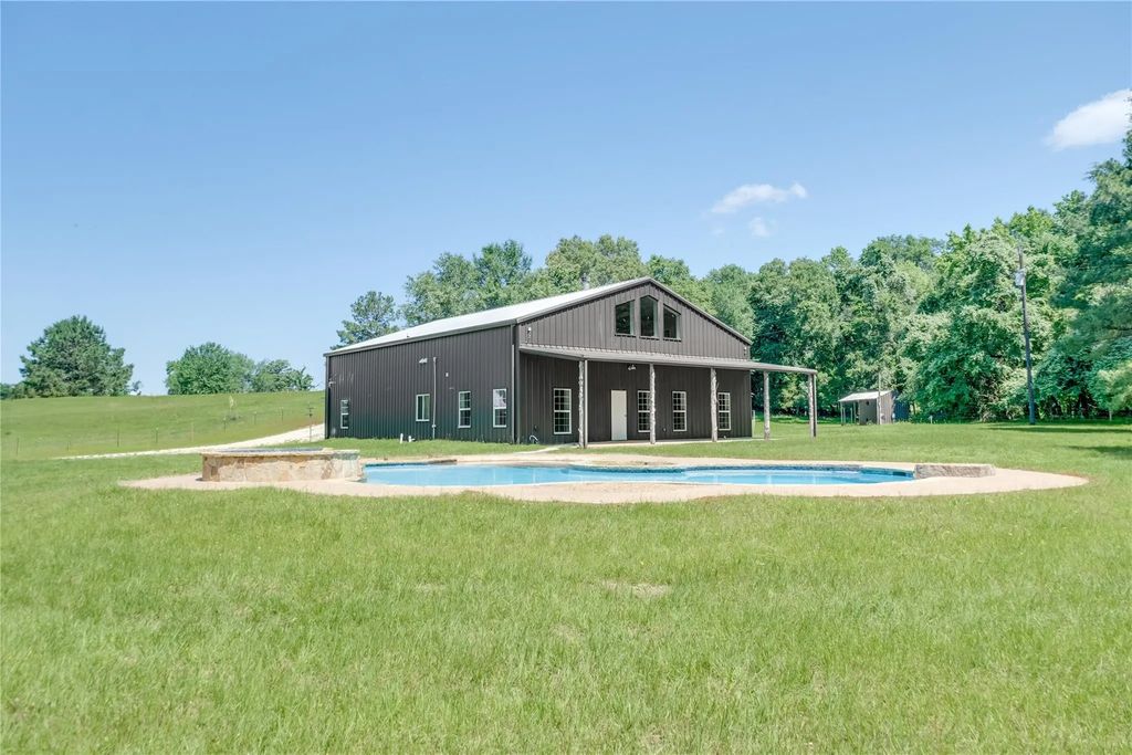 2455 An County Road 453, Palestine