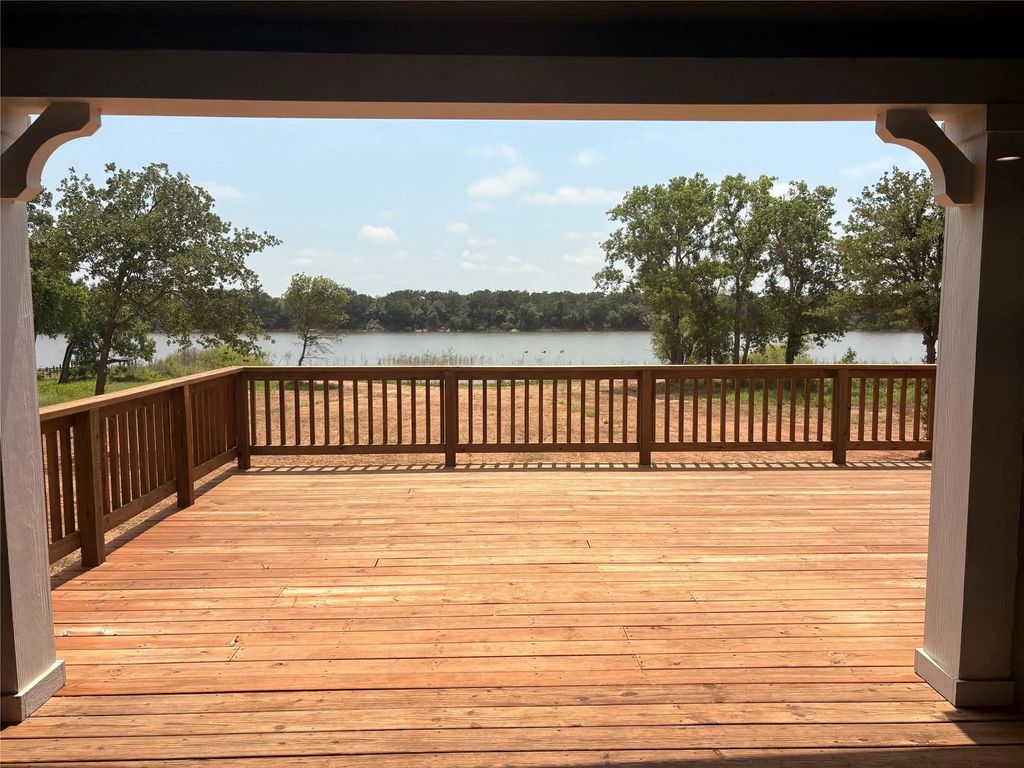 714 County Road 463, Eastland