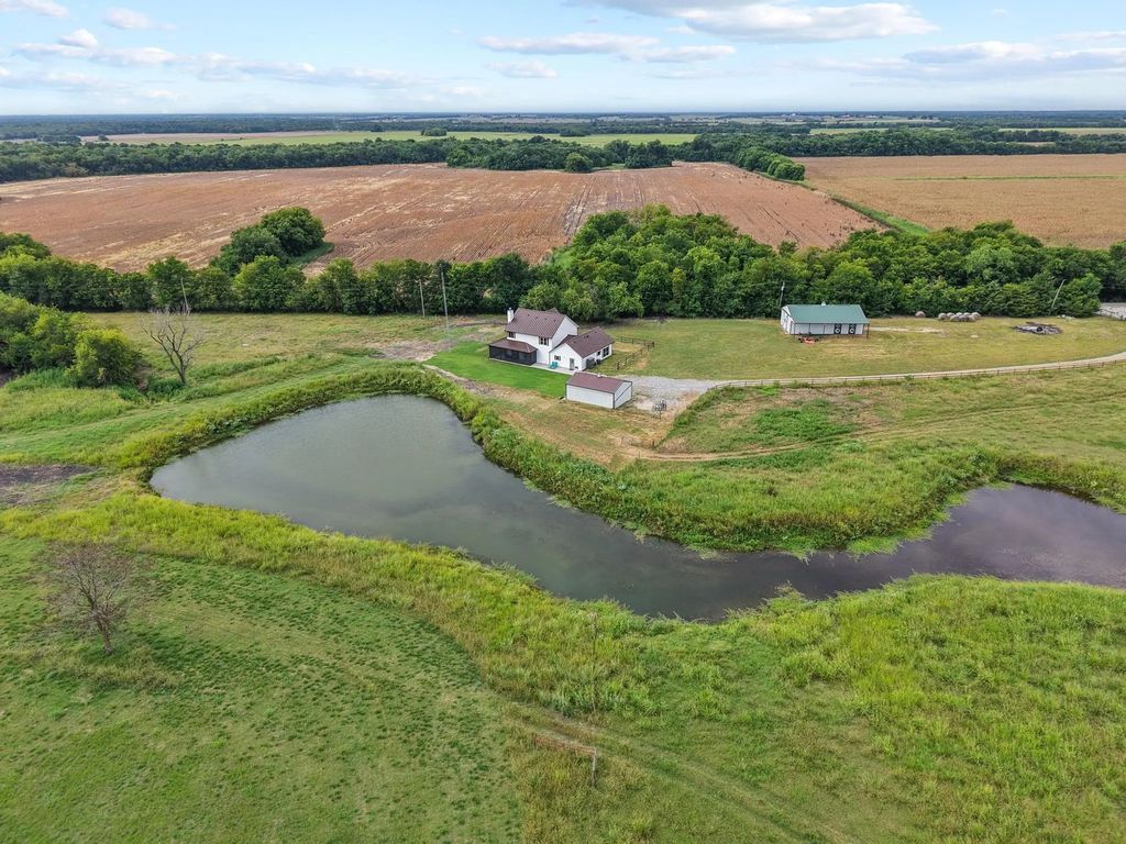 2972 County Road 4826, Wolfe City