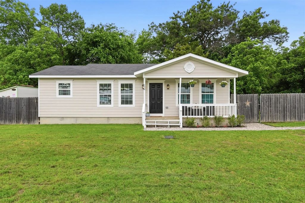 258 Spring Valley Circle, Azle