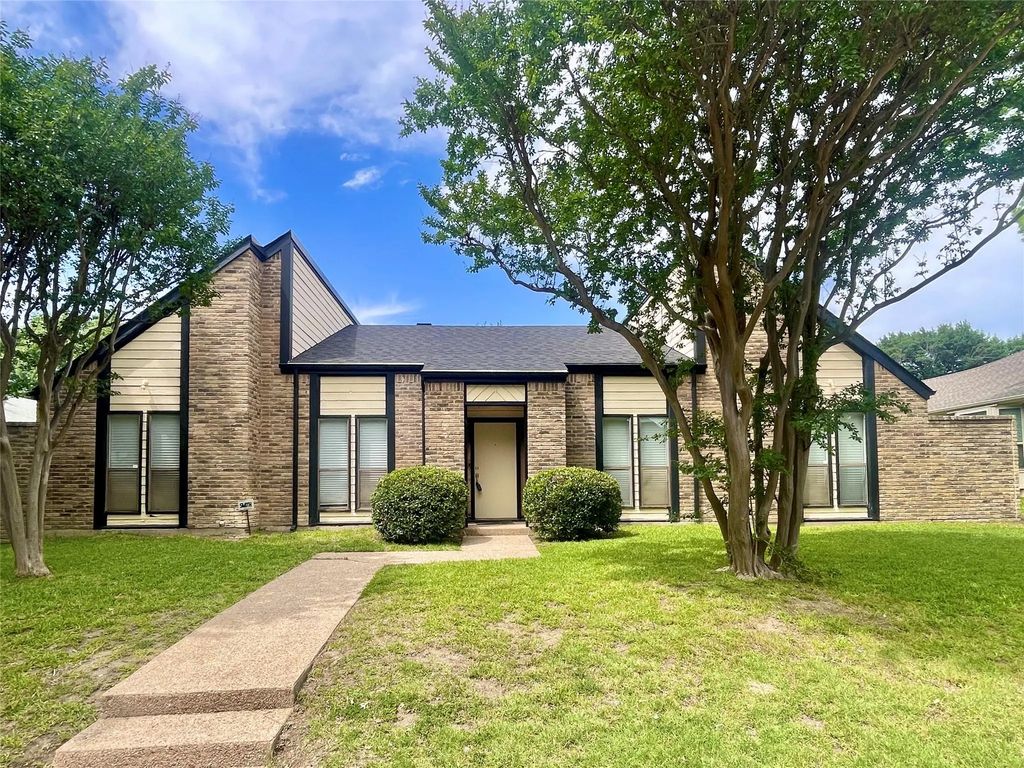 9931 Chimney Hill Lane, Dallas