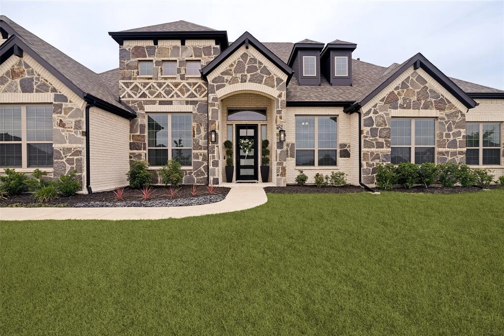 235 Heirloom Drive, McLendon Chisholm