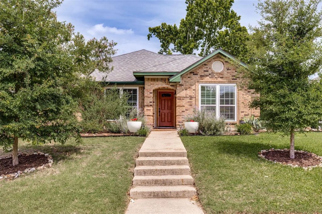 2248 Nob Hill, Carrollton