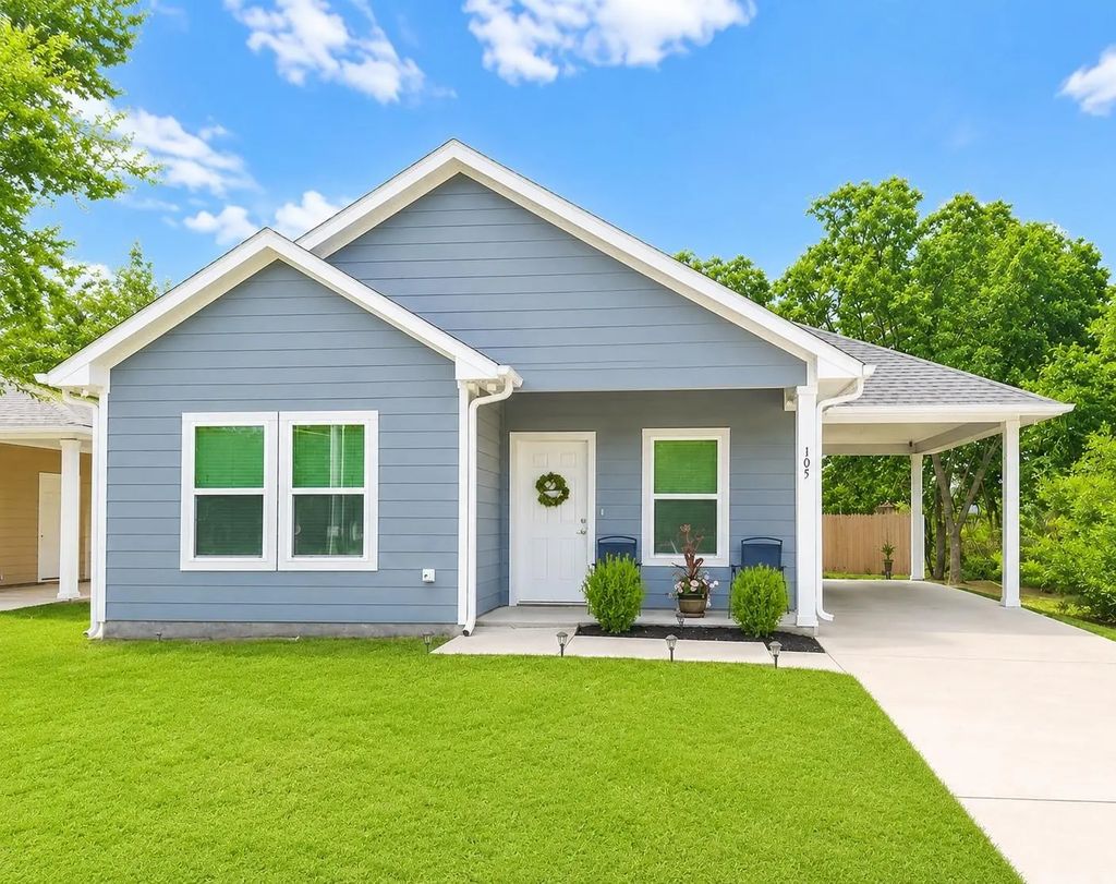 105 E 17th Avenue, Corsicana