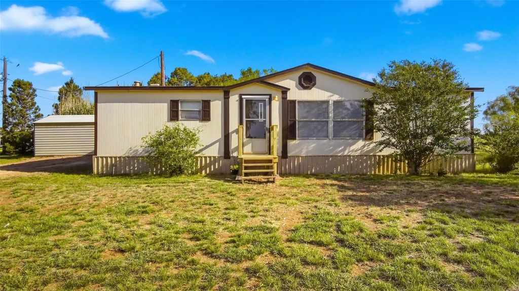 10902 County Road 414, Merkel