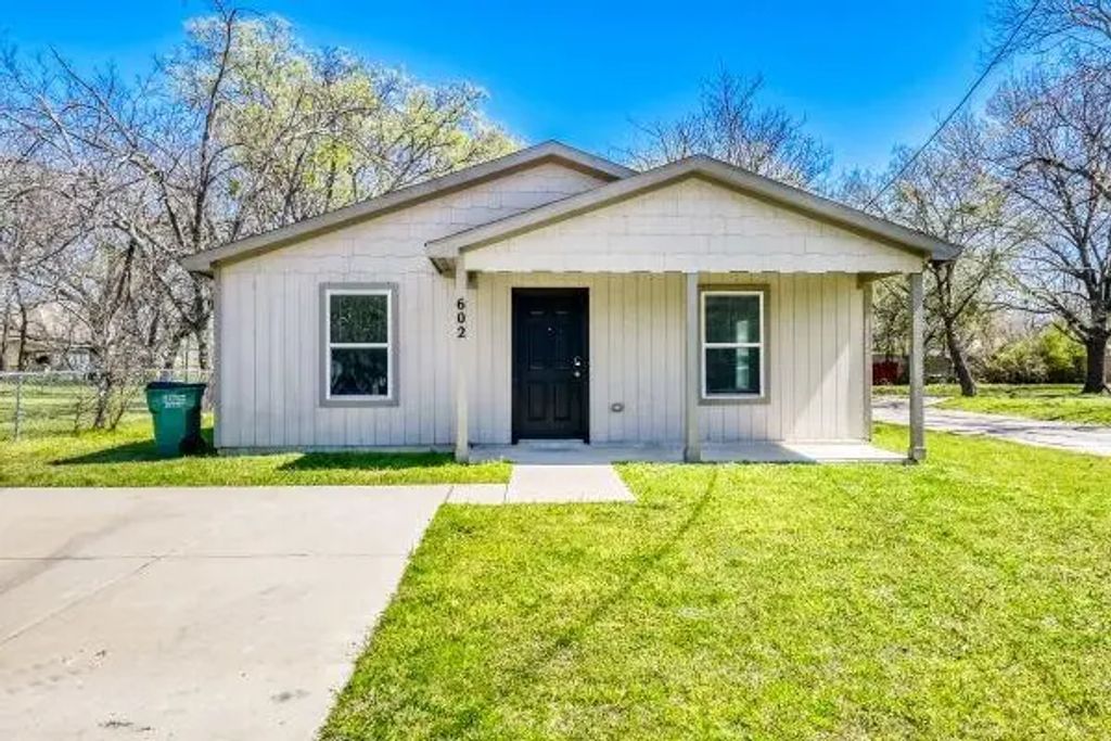 602 N Taylor Street, Gainesville