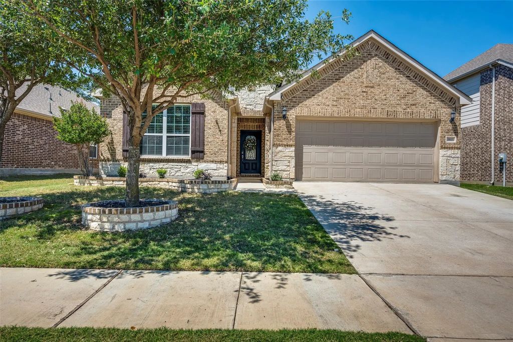 960 Pinnacle Ridge Road, Fort Worth