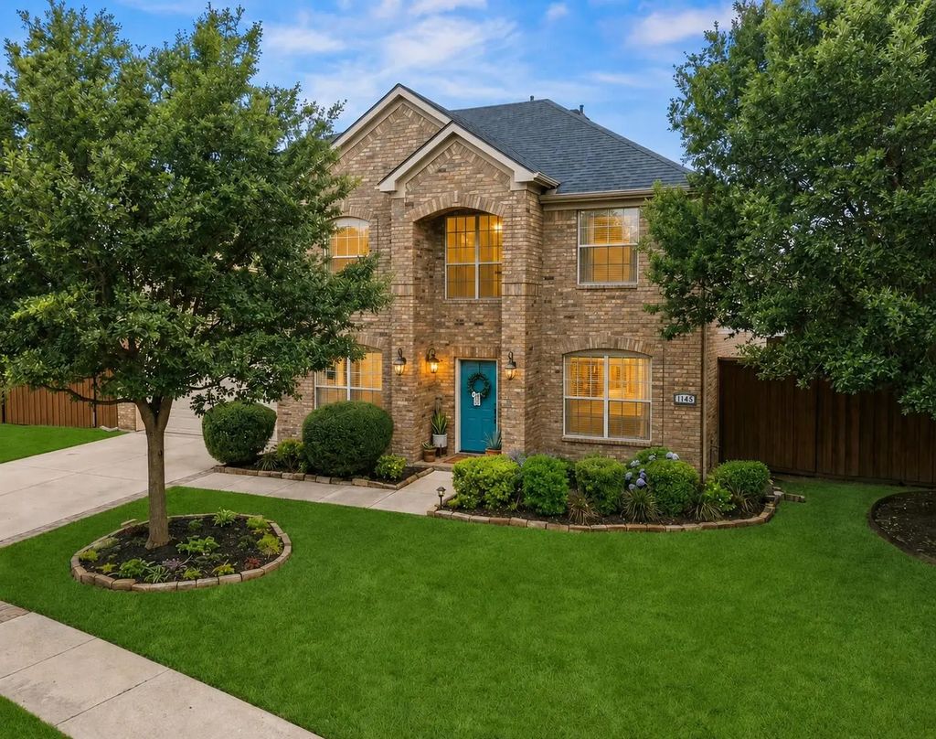 1145 Dove Tail Court, Murphy
