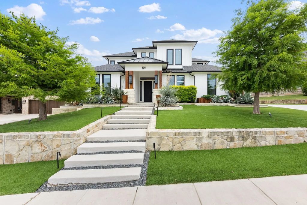 105 Chisholm Trail, Highland Village
