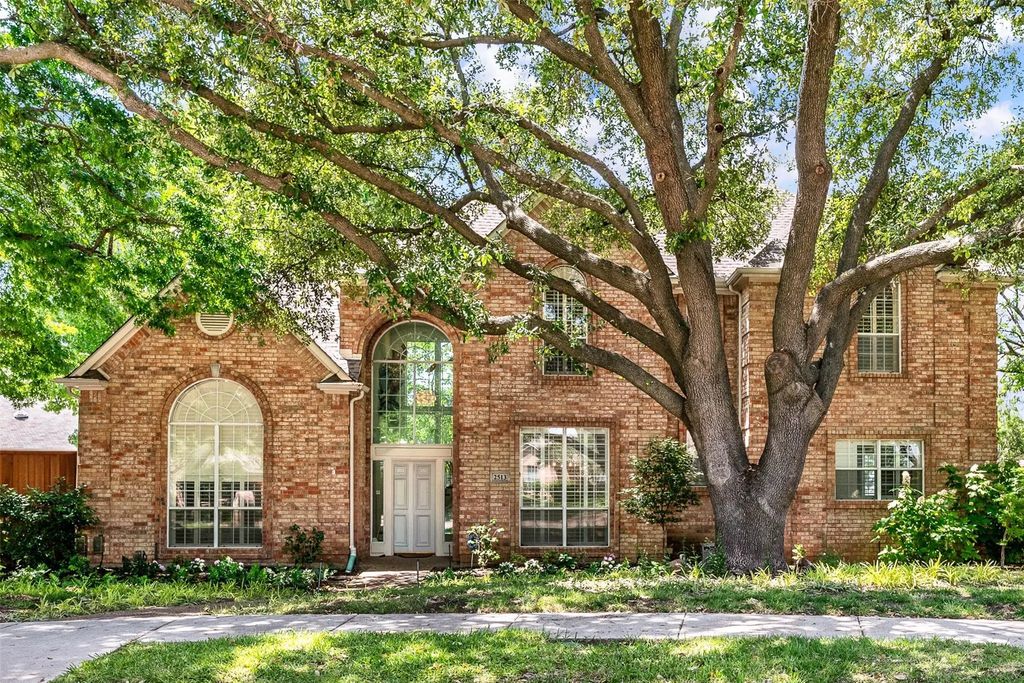 2513 Parkhurst Court, Plano