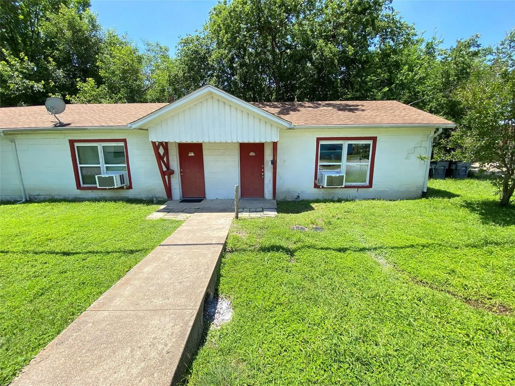 1203 Hall Street, Lancaster