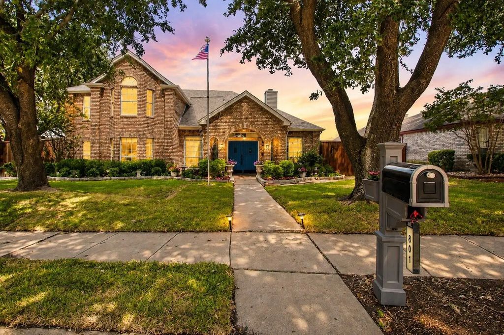 801 Fall Drive, Allen