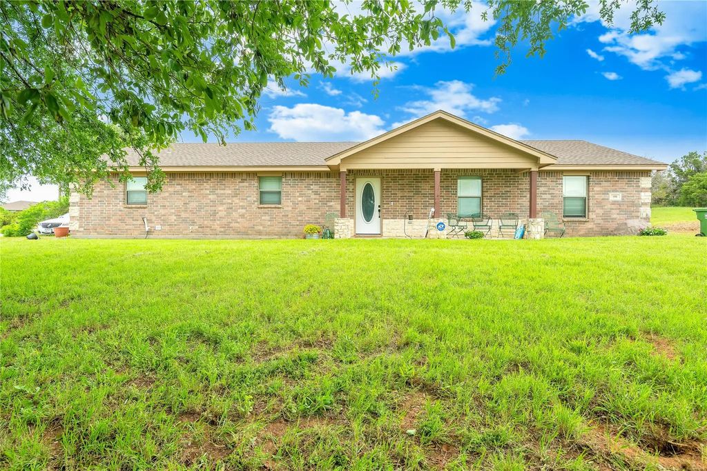 190 Emerald Drive, Weatherford
