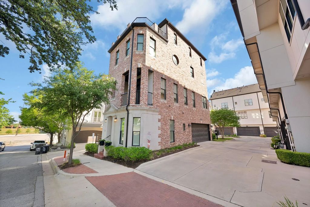 406 Mills Street, Fort Worth