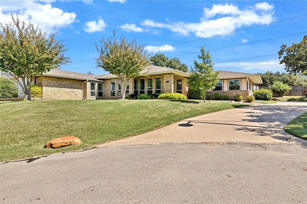 432 Moran Drive, Highland Village