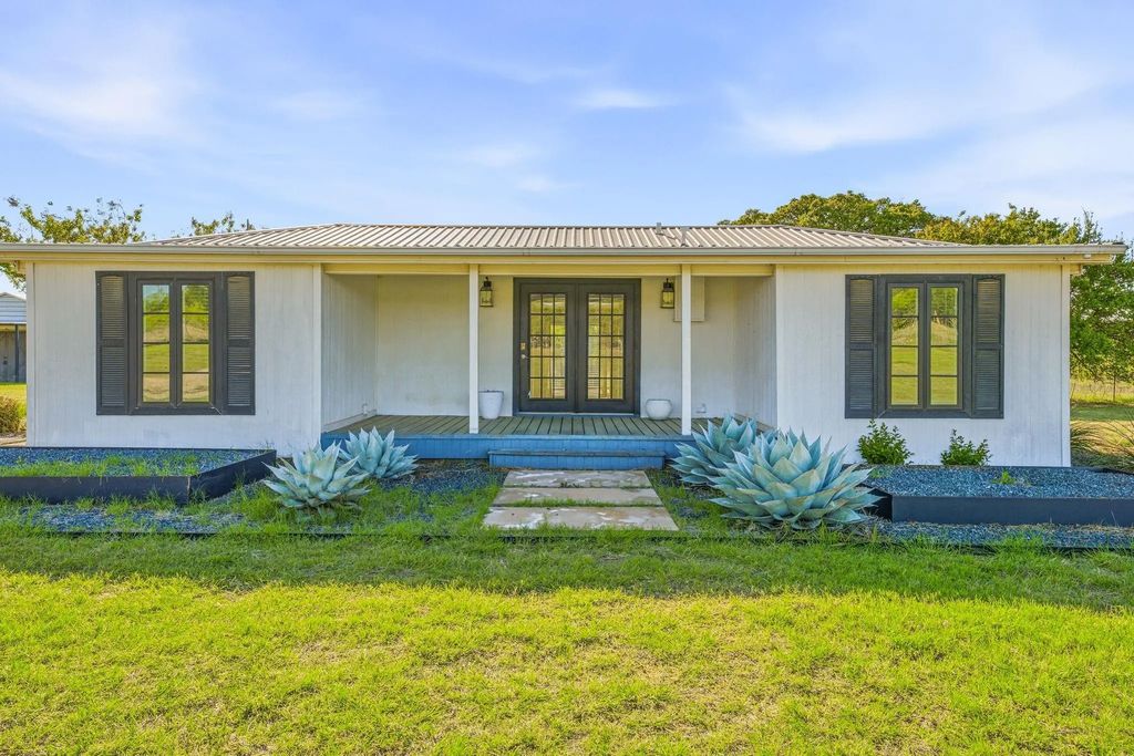 2997 County Road 339, Early