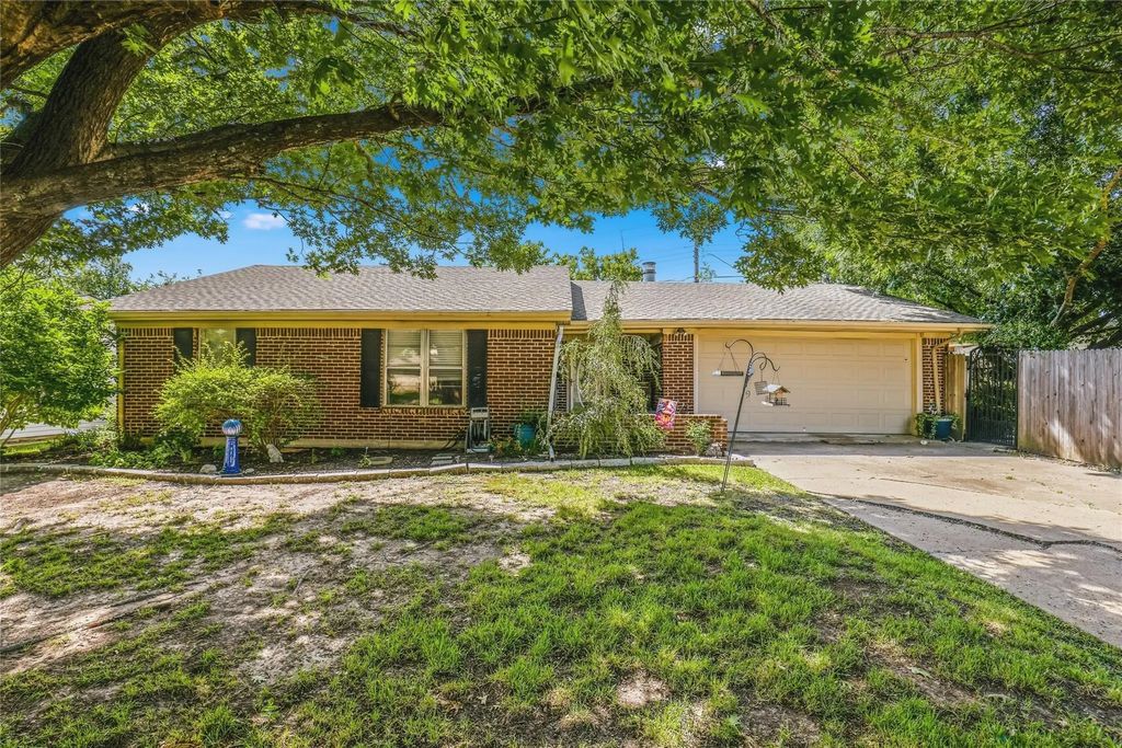 5303 Hilltop, Greenville