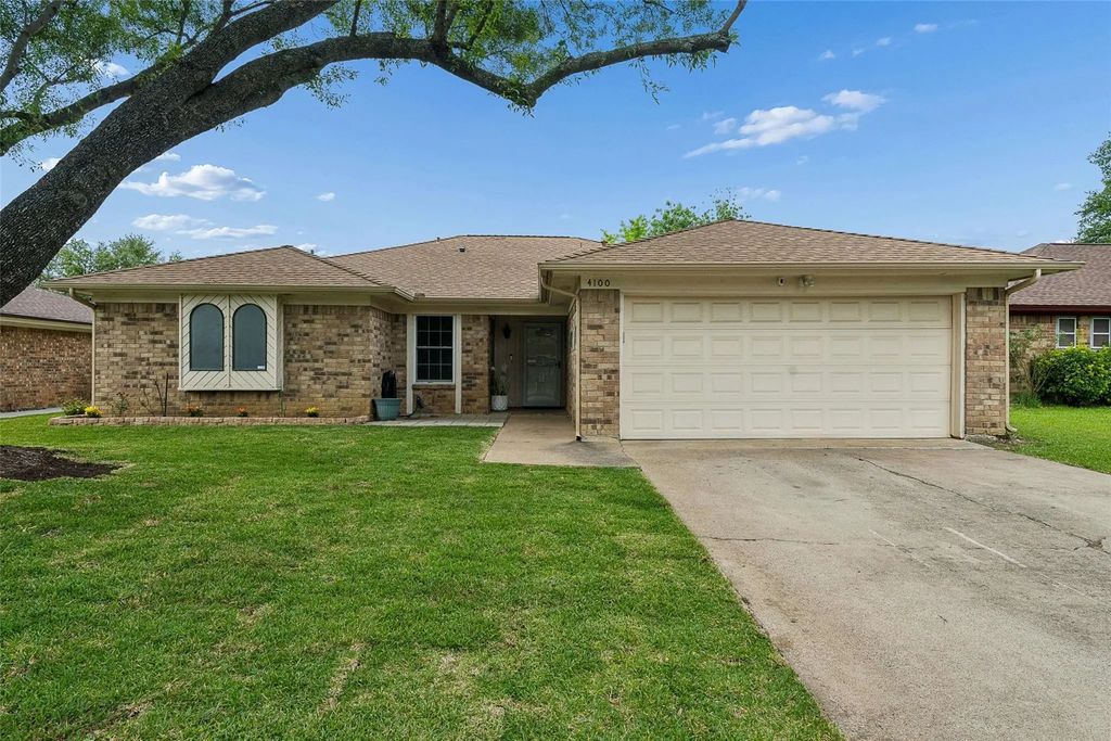 4100 Hemlock Street, Fort Worth