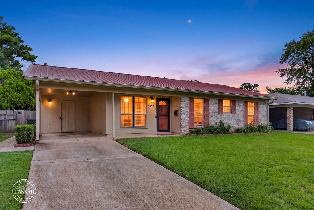 1927 Saturn Street, Bossier City
