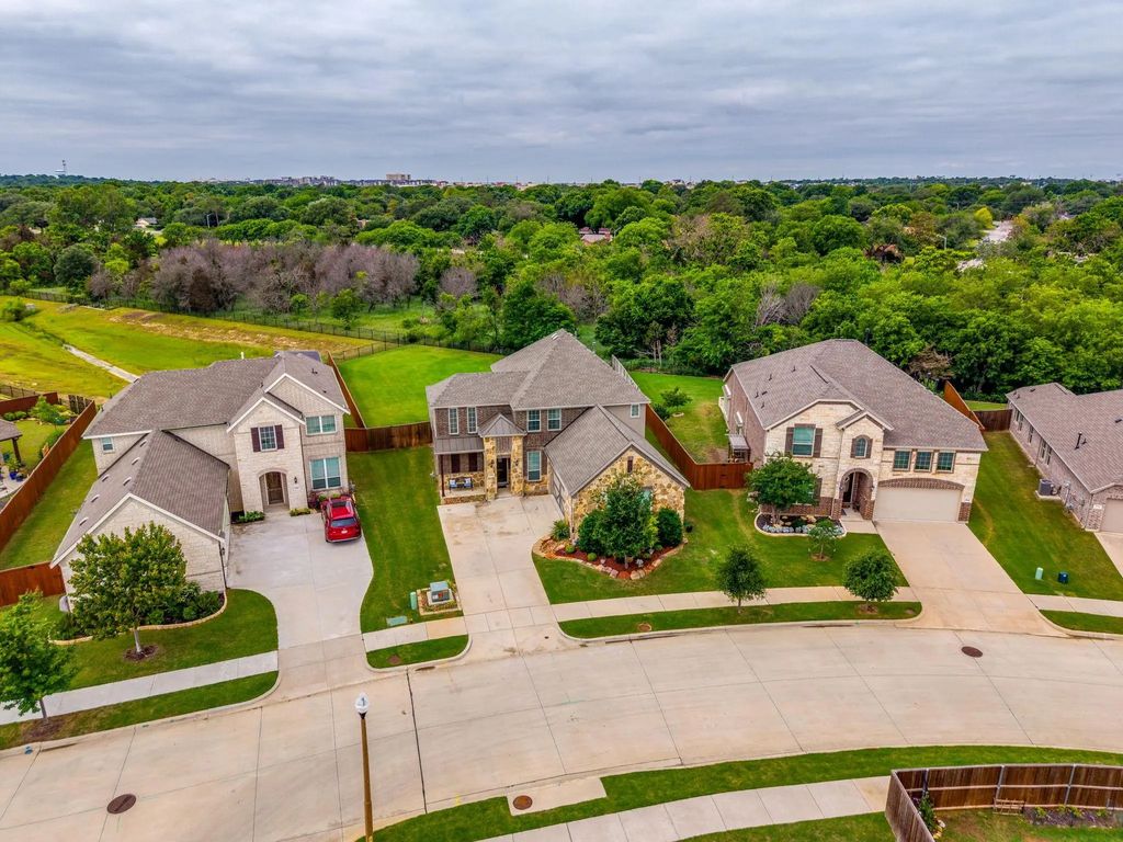 2705 Fireside Lane, Denton
