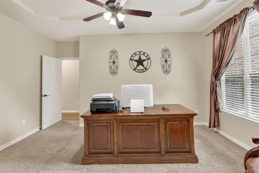 5817 Pine Flat Court, Fort Worth
