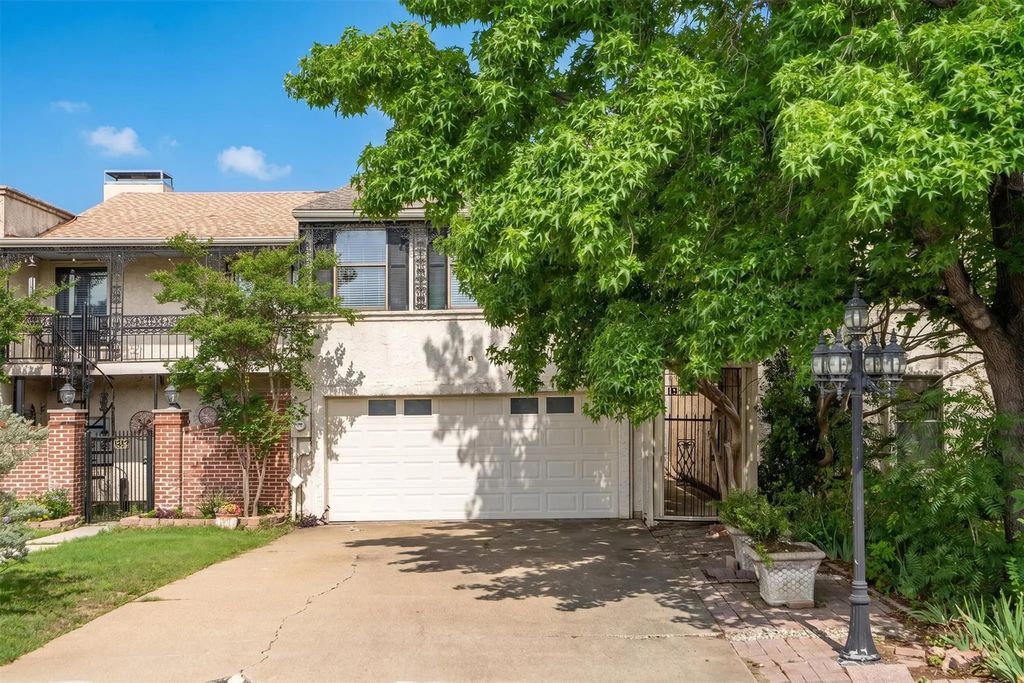 1859 Amber Lane, Carrollton