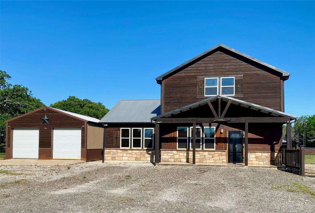 405 County Road 1264, Whitesboro