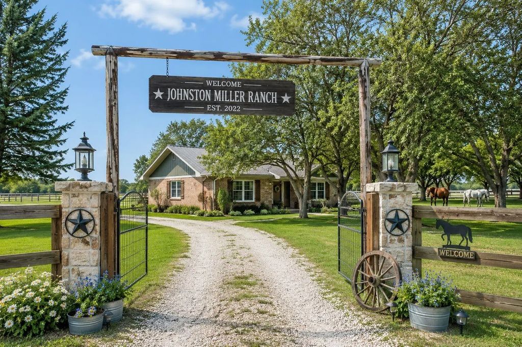 2762 W Highway 199, Springtown