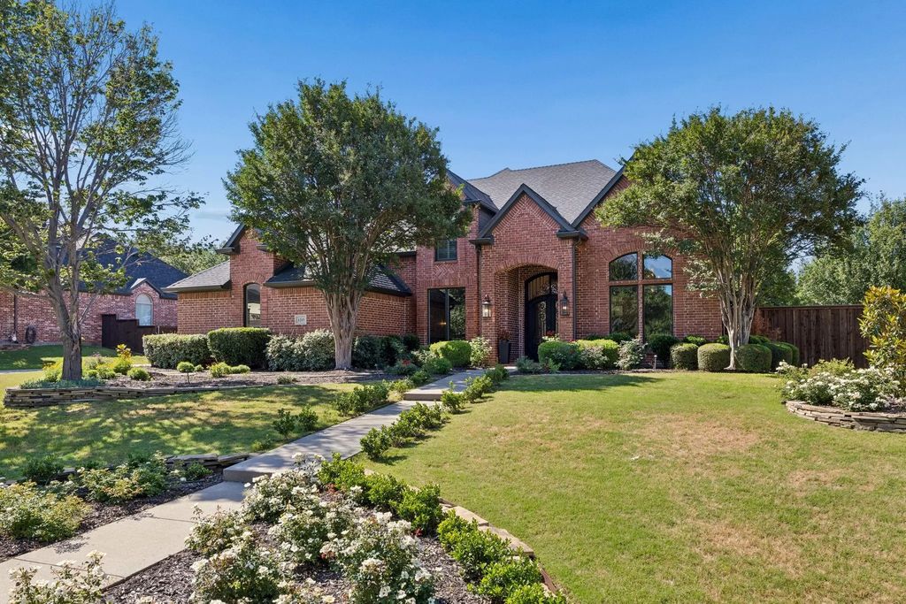 1215 Westmont Drive, Southlake