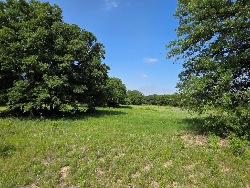 375 Ea Road, Comanche
