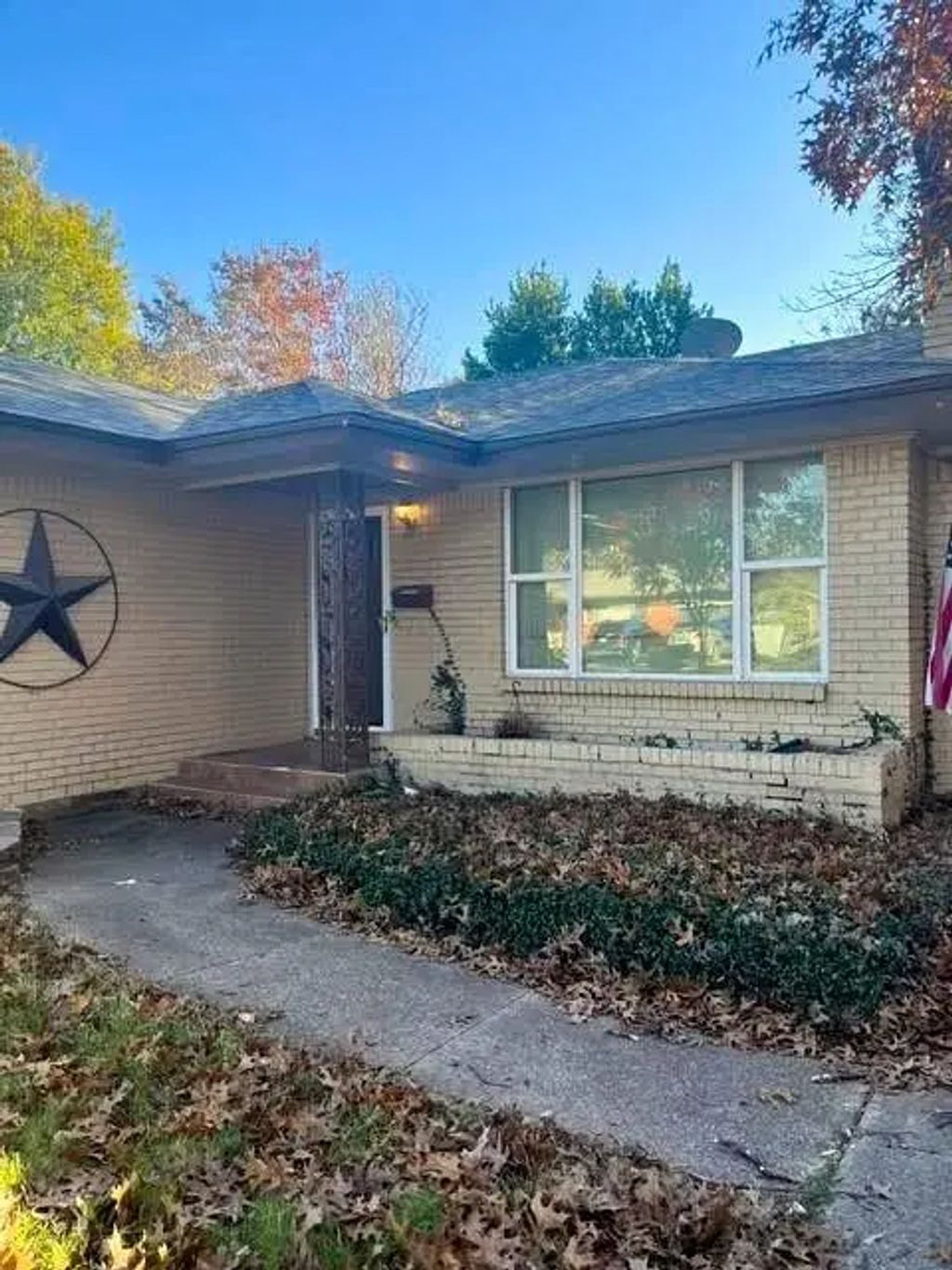 1204 W Lilly Lane, Arlington