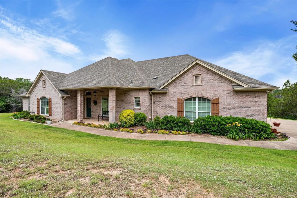 2809 Wind Point Court, Tolar