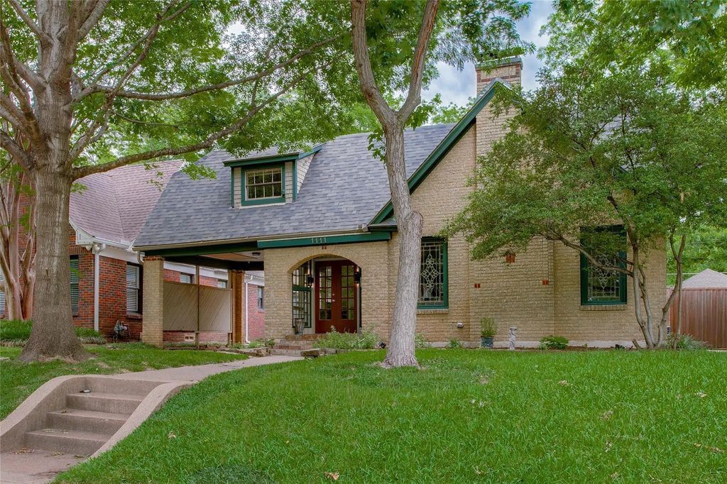 1111 N Winnetka Avenue, Dallas