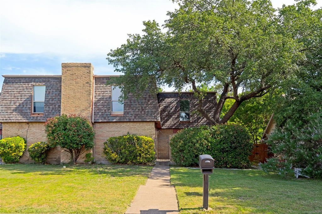 7921-7923 Habersham Lane, Dallas