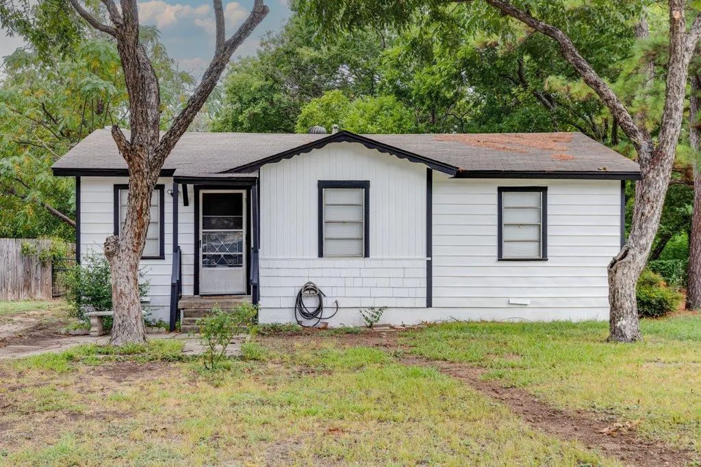 2409 Pecandale Drive, Arlington