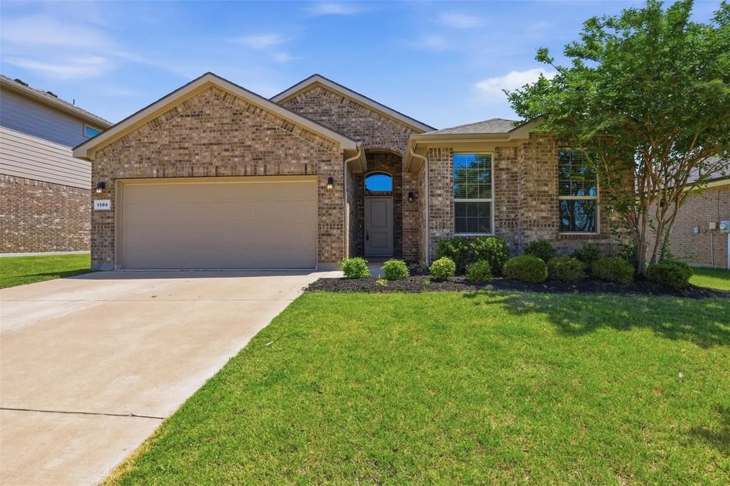 1309 Dublin Drive, Cleburne