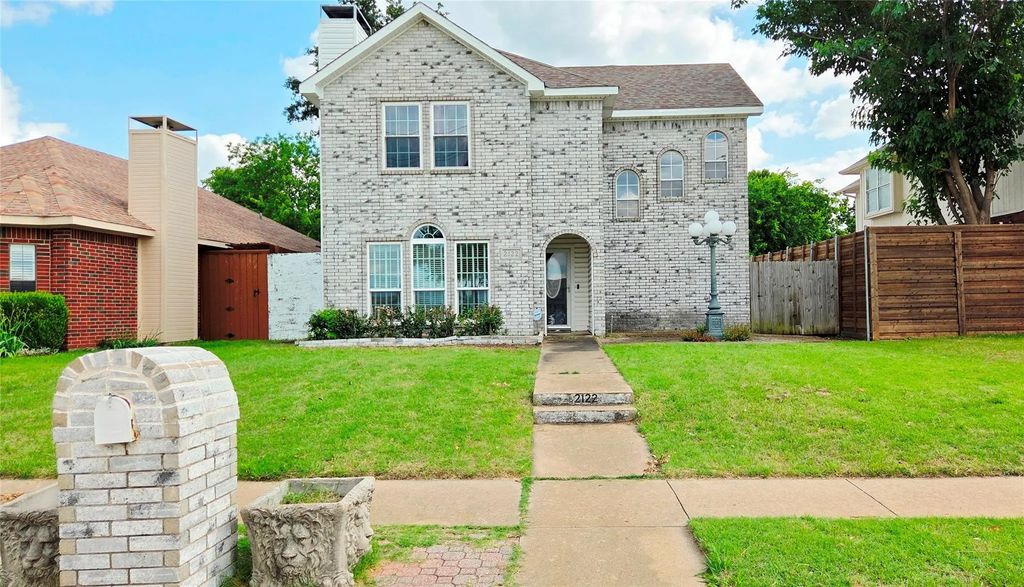 2122 Arbor Creek Drive, Carrollton
