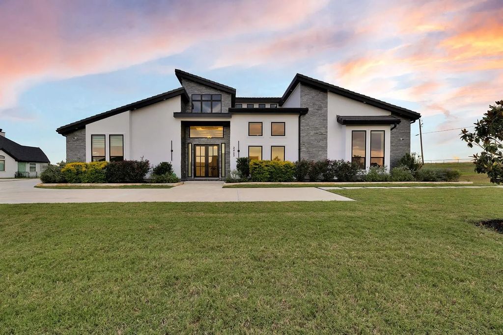 3425 Northwest Crossing, Northlake