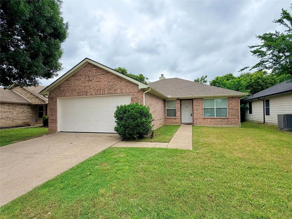 8018 Arkan Parkway, Dallas