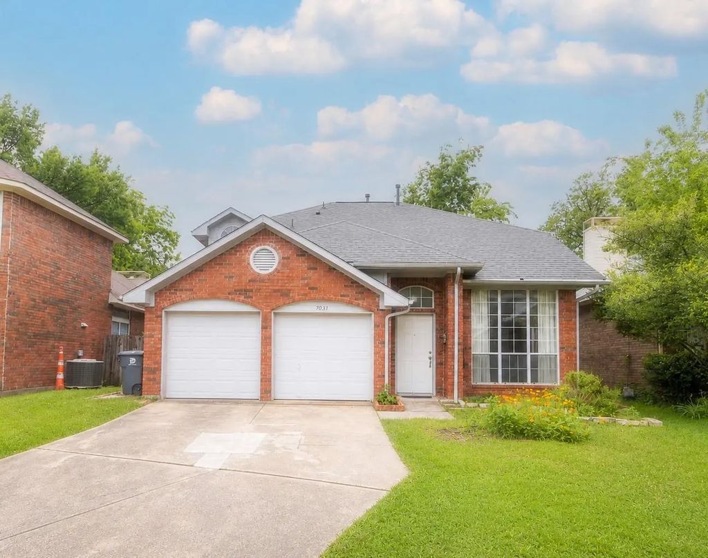 3031 Renaissance Court, Dallas
