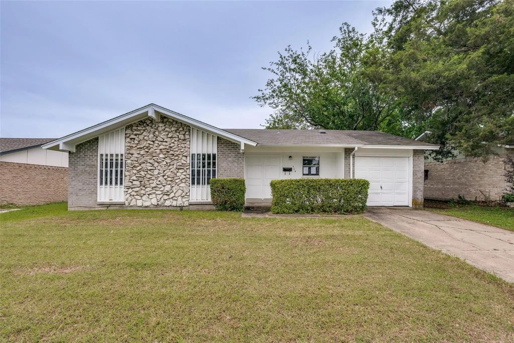 714 Shorecrest Drive, Garland