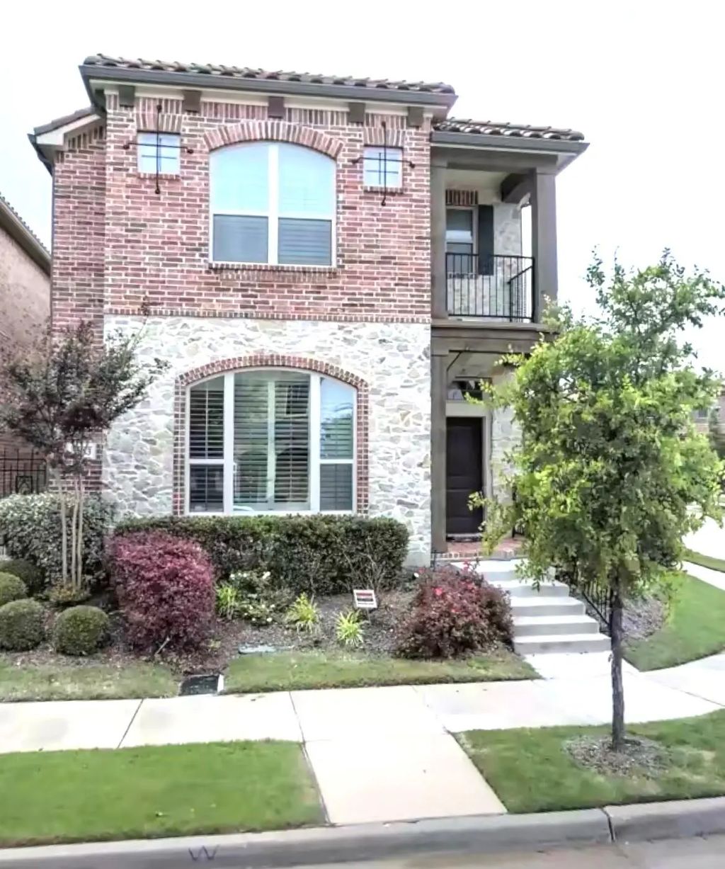 6683 Escondido Street, Irving
